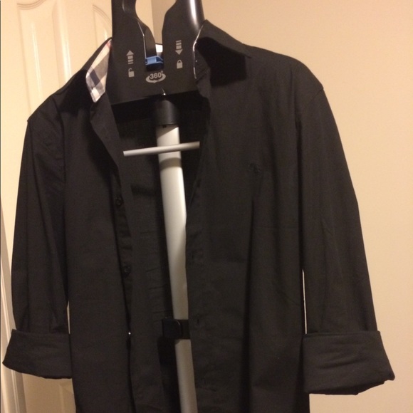 Burberry Long Sleeve - Picture 2 of 4